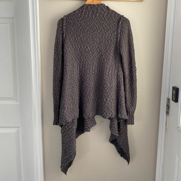 Vici Waterfall Sweater - Picture 3 of 3